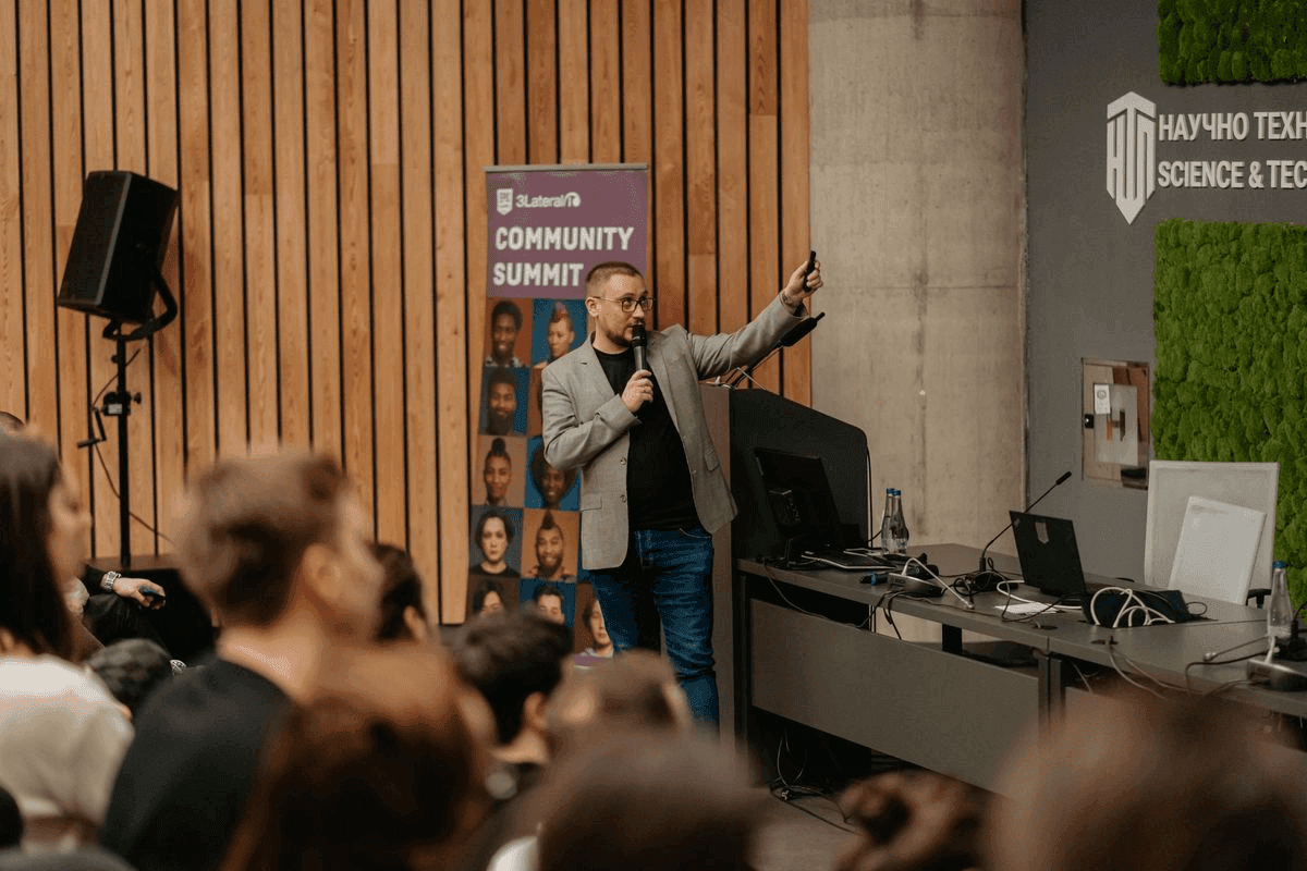 Digital Watchmaking: Advanced Real-Time 3D Configurators for Luxury